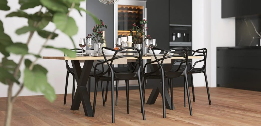 Eiken tafels met metalen poten voor eetkamer of woonkamer